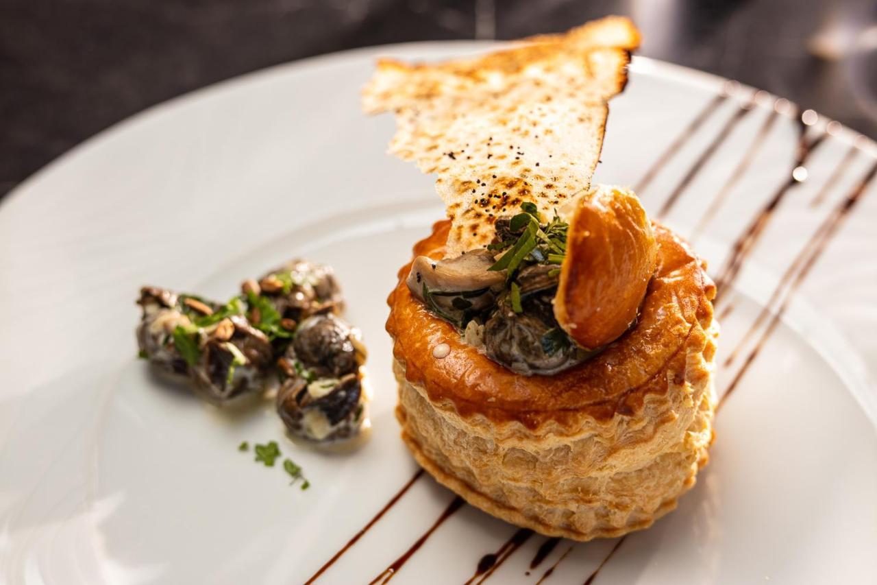 Saint-Geniez-dʼOlt Logis Hotel Restaurant De France מראה חיצוני תמונה