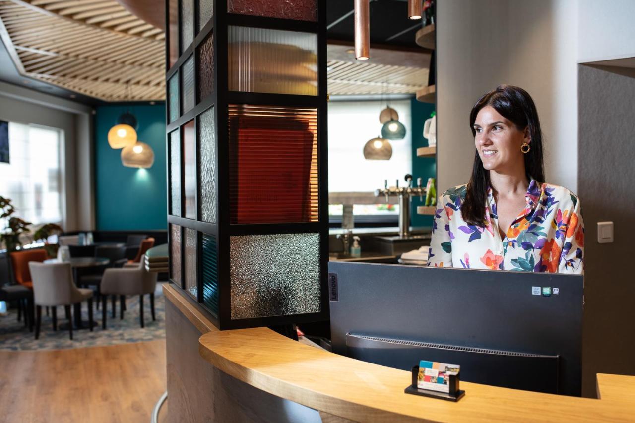 Saint-Geniez-dʼOlt Logis Hotel Restaurant De France מראה חיצוני תמונה