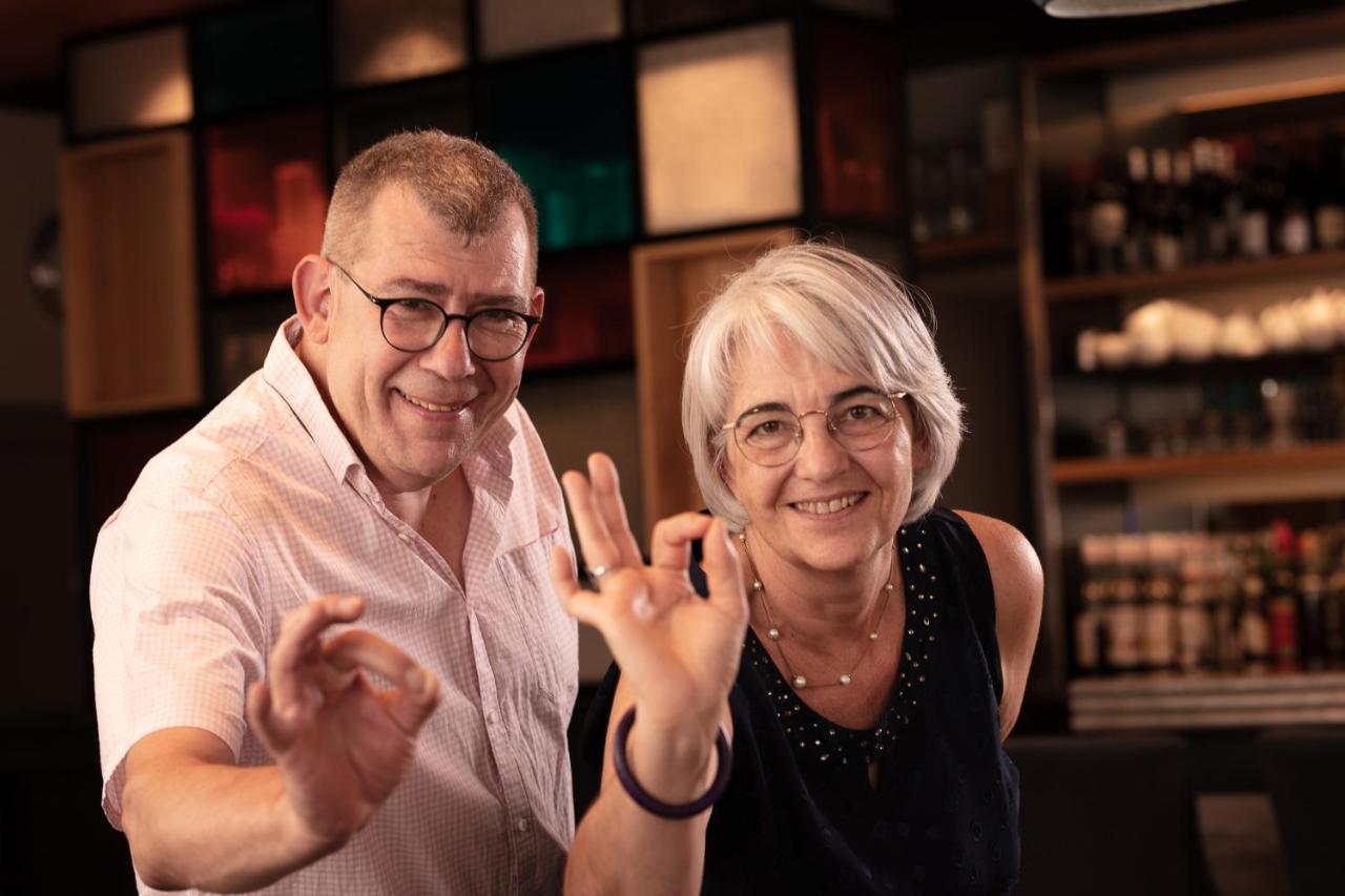 Saint-Geniez-dʼOlt Logis Hotel Restaurant De France מראה חיצוני תמונה