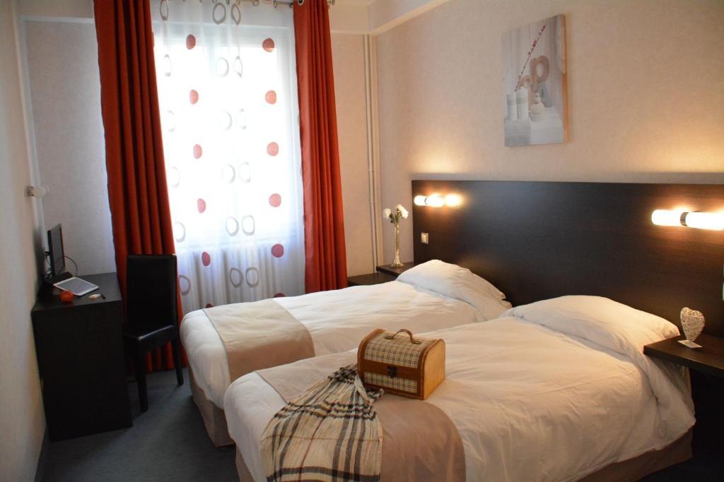 Saint-Geniez-dʼOlt Logis Hotel Restaurant De France חדר תמונה