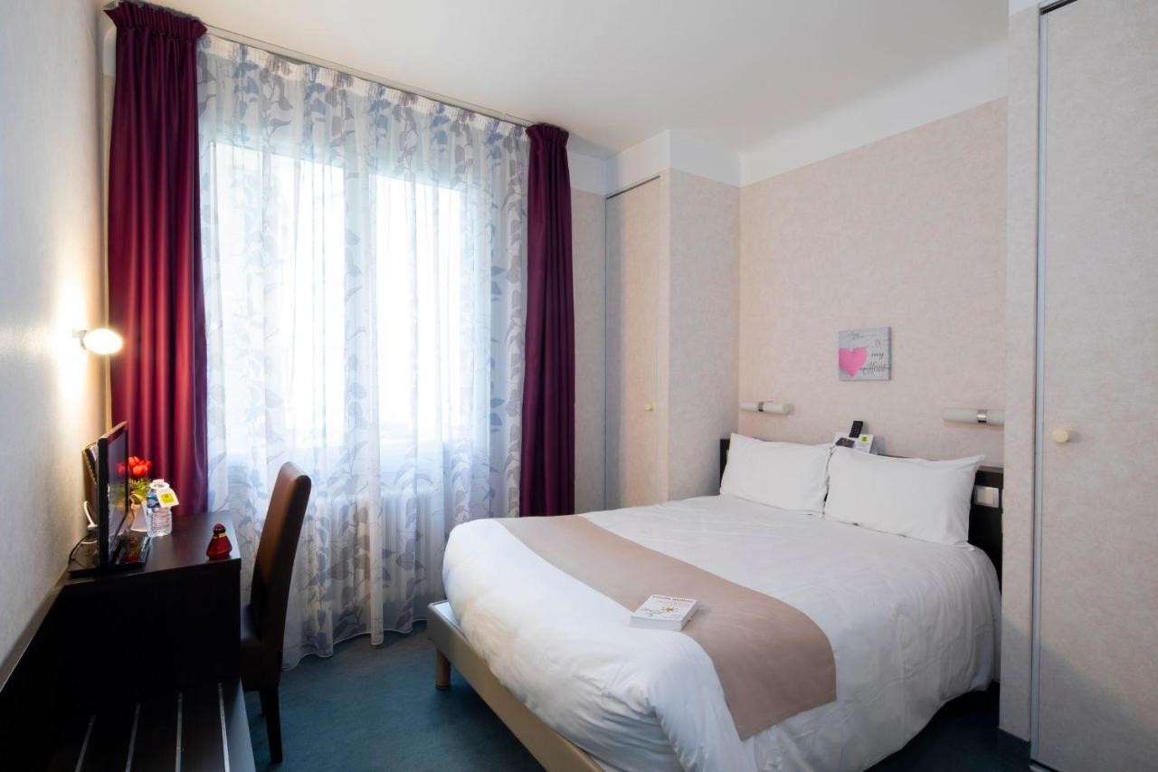Saint-Geniez-dʼOlt Logis Hotel Restaurant De France מראה חיצוני תמונה