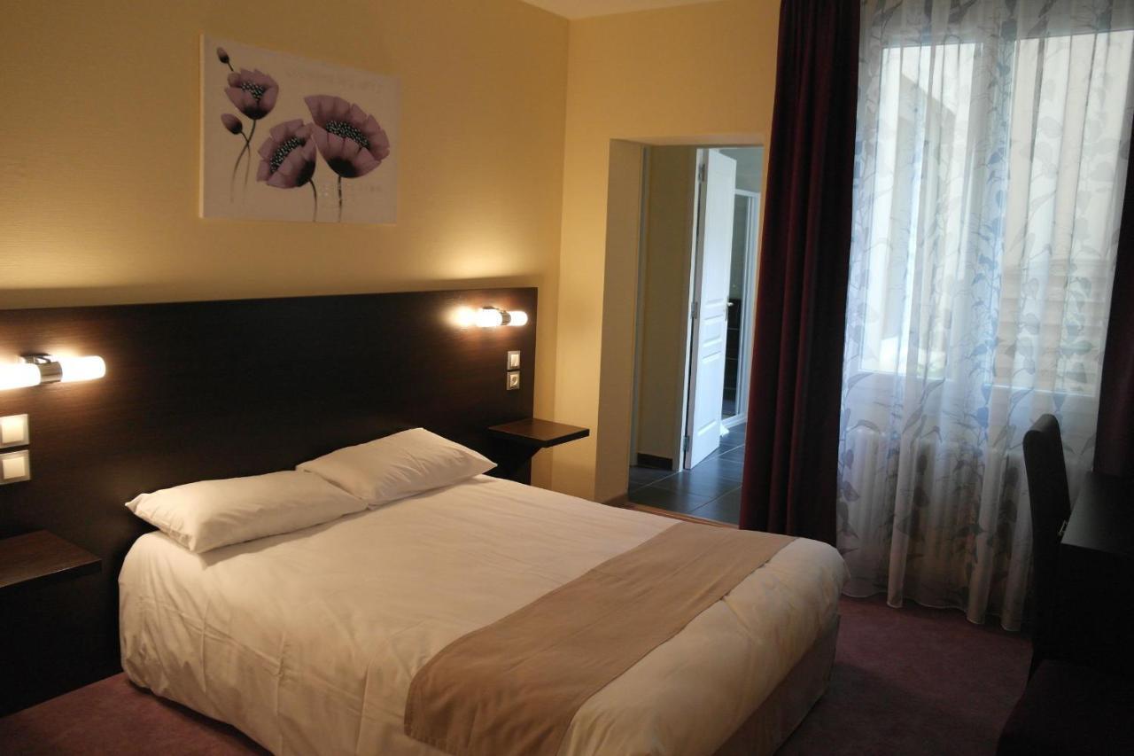 Saint-Geniez-dʼOlt Logis Hotel Restaurant De France מראה חיצוני תמונה