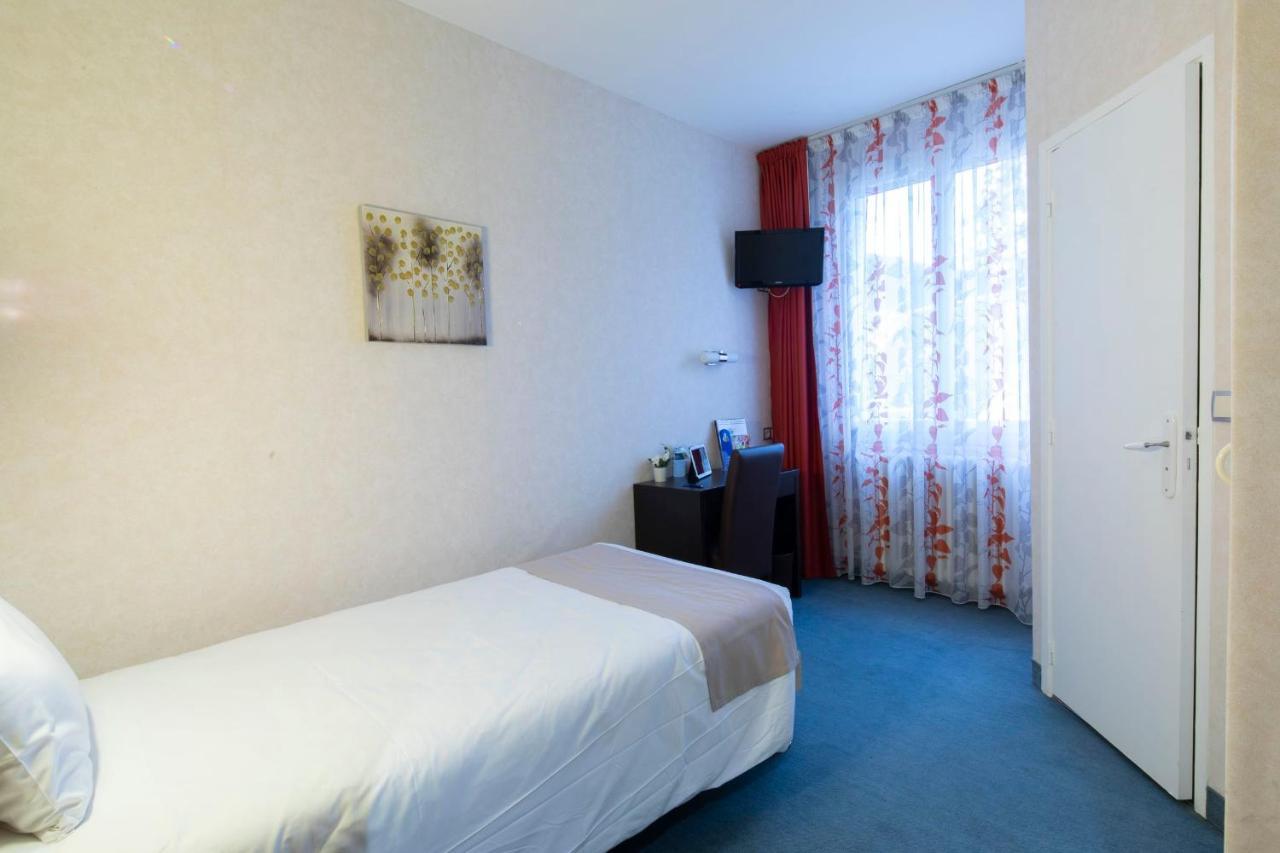 Saint-Geniez-dʼOlt Logis Hotel Restaurant De France מראה חיצוני תמונה